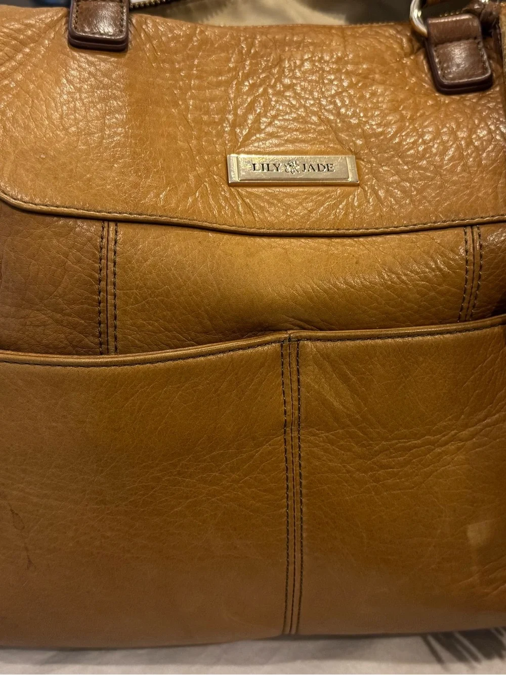 For size reference, listing is in Old English, Natural and Gold